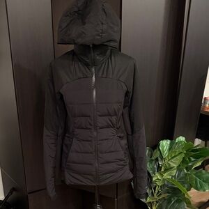 LuluLemon Women's Black Puffer Jacket with removable hood